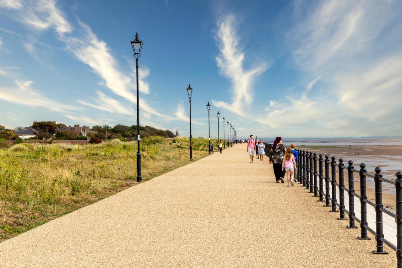 Lytham St Annes, A Spacious, High End, One Bedroomed Apartment 5 Luaran gambar