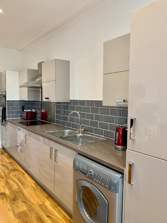 Lytham St Annes, A Spacious, High End, One Bedroomed Apartment 5 Luaran gambar